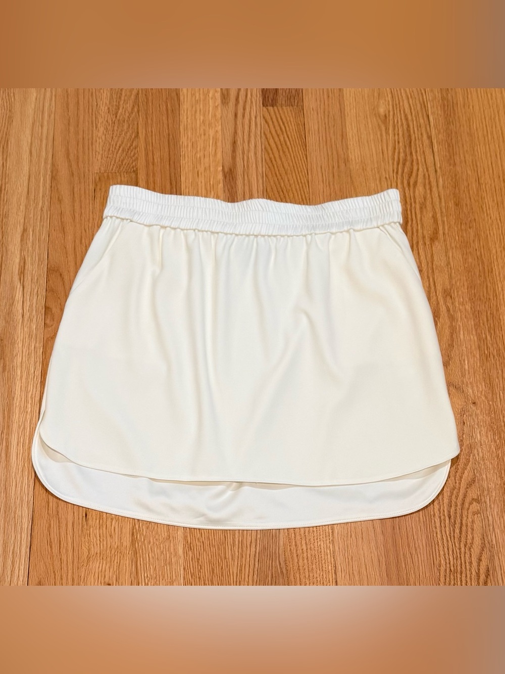 Victoria's Secret Cream High-Low Elastic Waist Skirt